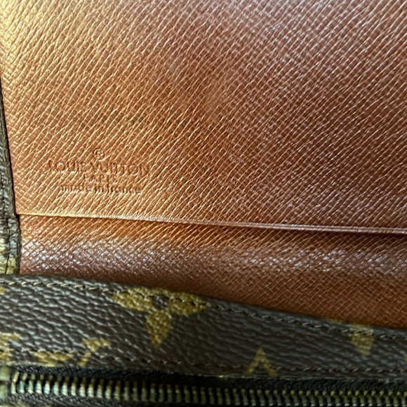 Louis Vuitton Rabat 17 Clutch-EUC - Picture 14 of 16